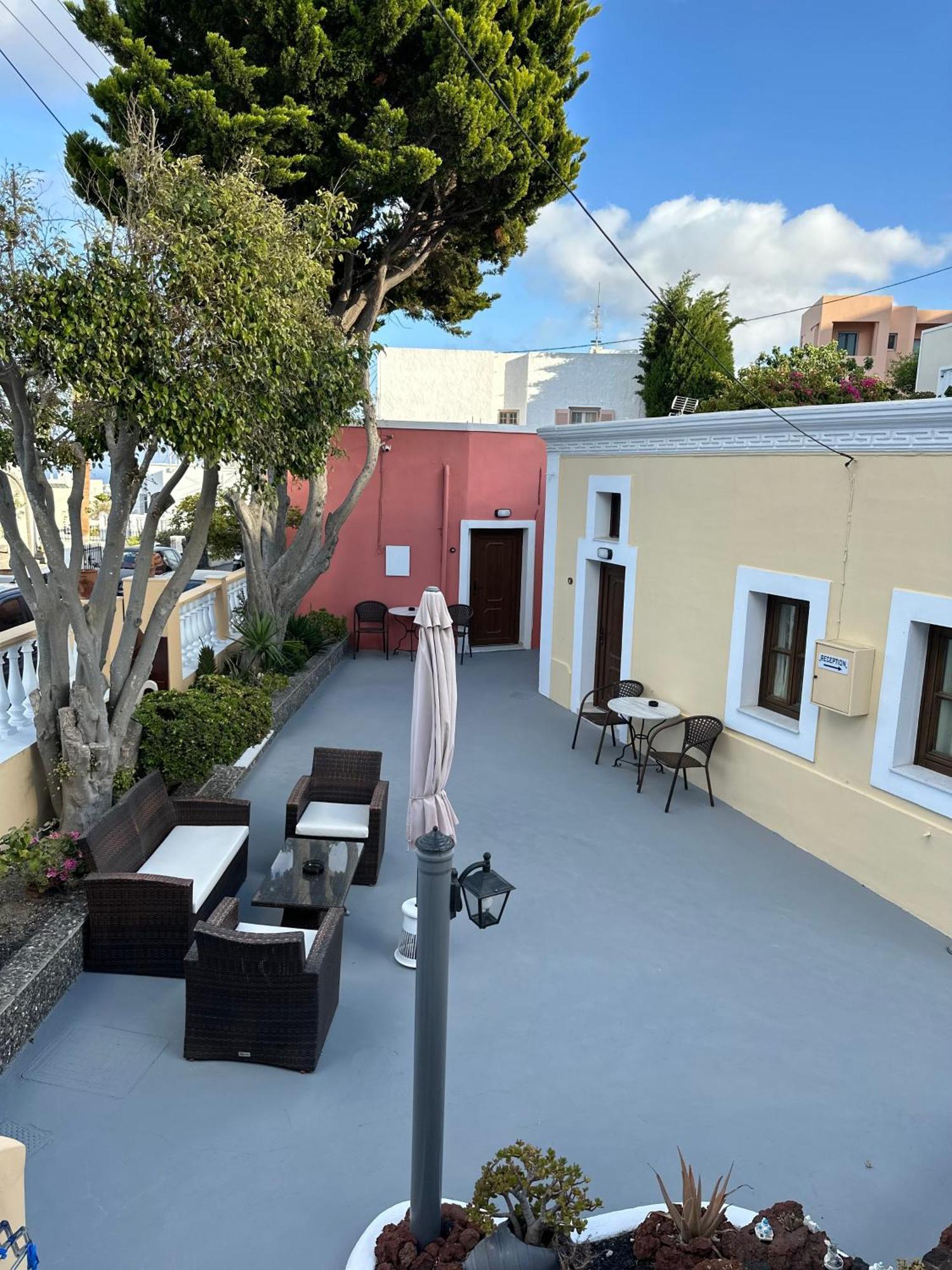Hotel Pansion Zaharoula Fira  Exterior foto
